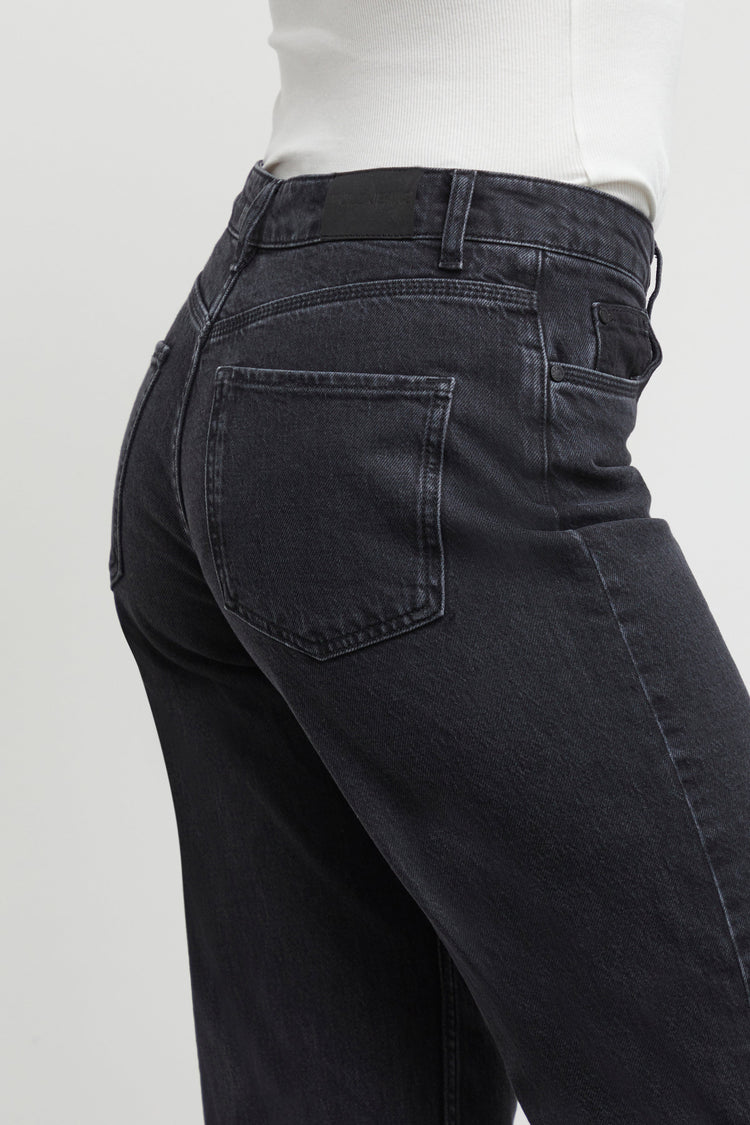 Pulz Vega Jeans Ultra Highwaist Wide Leg | Black Denim L32