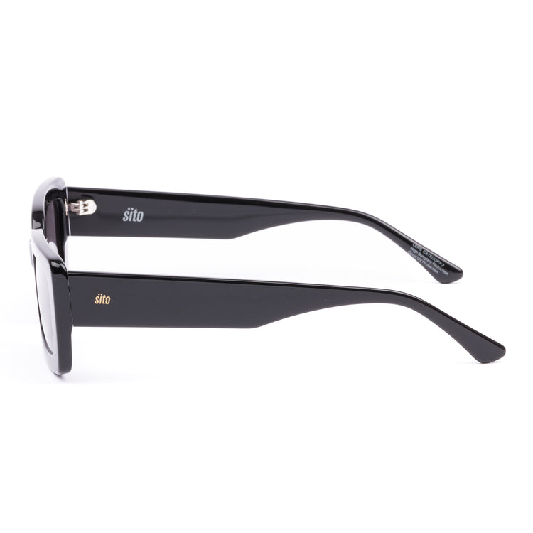 Odessa: Black/Smokey Grey