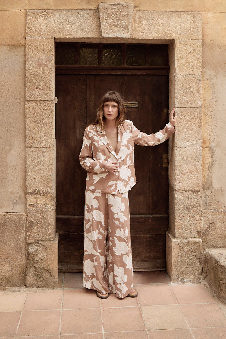 Molly Bracken Woven Pants | Beige Chloe Print
