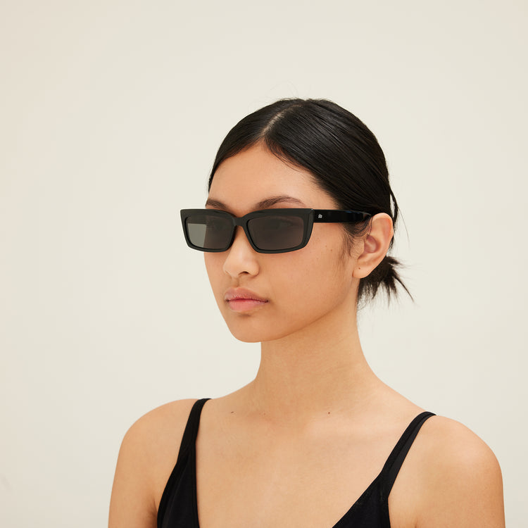 Night In Motion: Black/Iron Grey Polar