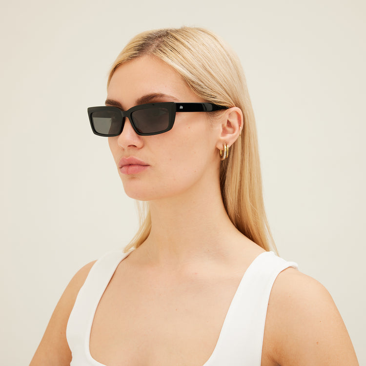 Night In Motion: Black/Iron Grey Polar