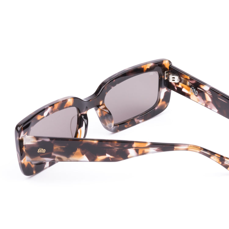 Odessa: Pebble Tort/Grey