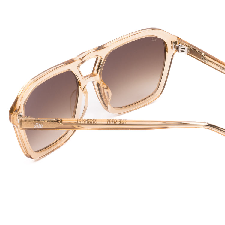 The Void: Sunlight Brown Gradient