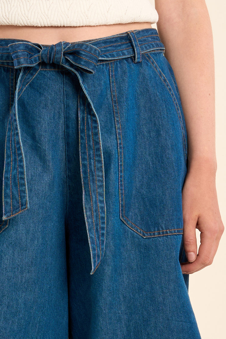 Molly Bracken Woven Shorts | Mid Blue